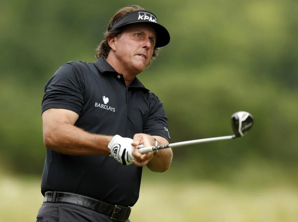 The complete guide to buying left-handed golf clubs | Next2NewGolf Ireland